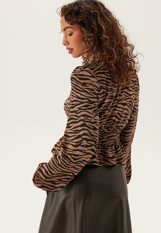 V-hals Bluse med Knapper