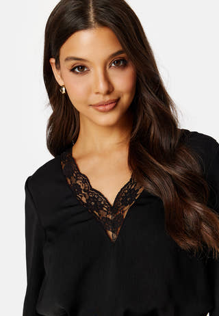 Vallie lace blouse