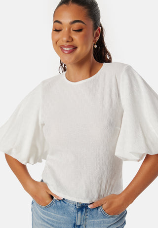 Bluse med voluminøse ermer
