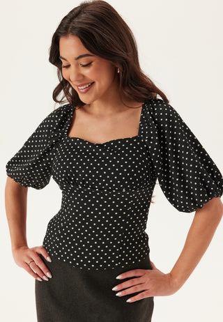Volume Sleeve Top