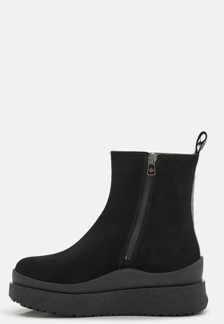 Mount Meer Curling Boots