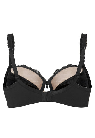 Celine Uvattert BH Curve