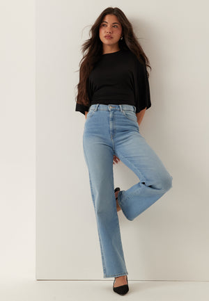 Moxy Straight Jeans