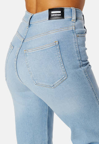 Moxy Straight