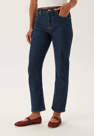 Cropped Straight Stretch Jeans