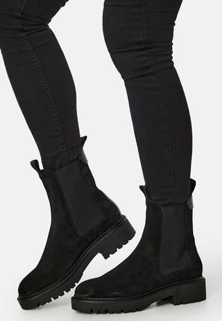 Kelliin Chelsea Suede Boot