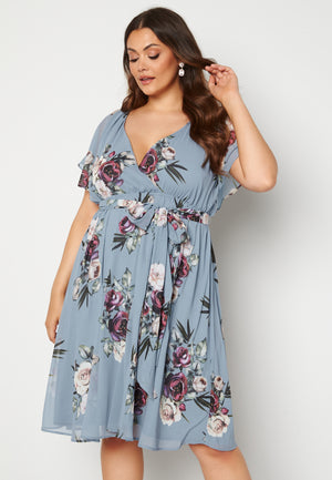 Floral Flutter Sleeve Midi Curve Dress