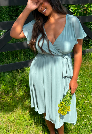 Flutter Sleeve Chiffon Midi Dress