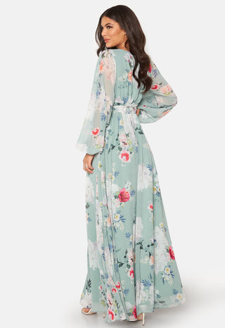 Blomstrete langermet chiffon maxikjole
