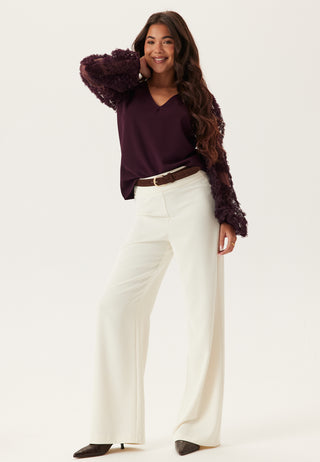 3D Floral Sleeve V-neck Top