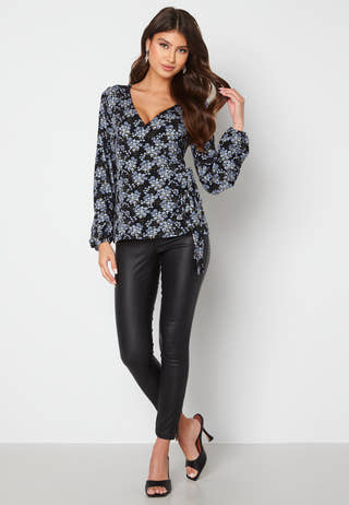 Amanda puff sleeve wrap top