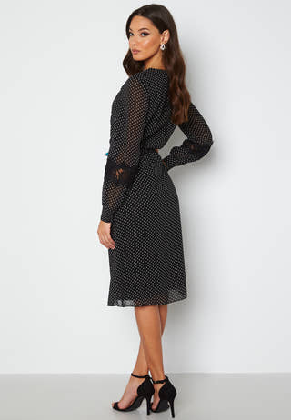 Ava lace dress