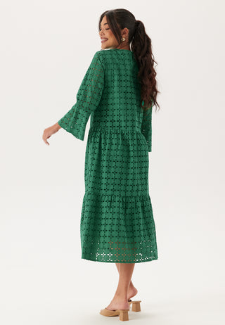 Broderie Anglaise kjole med rund hals