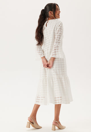 Broderie Anglaise kjole med rund hals