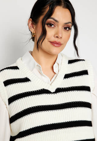 Jalessa knitted vest