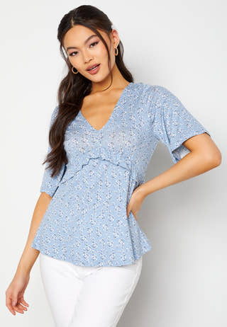 Kora flounce top