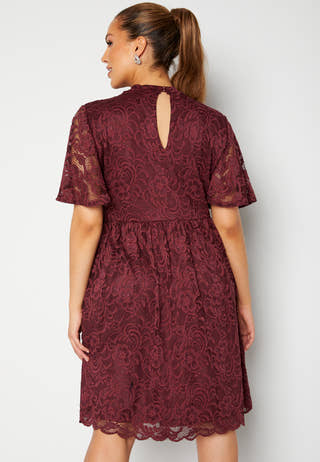 Li lace dress