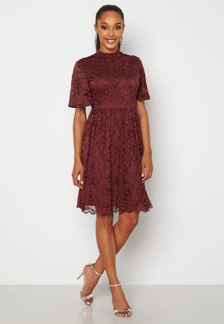 Li lace dress
