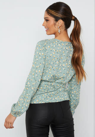 Liria wrap top
