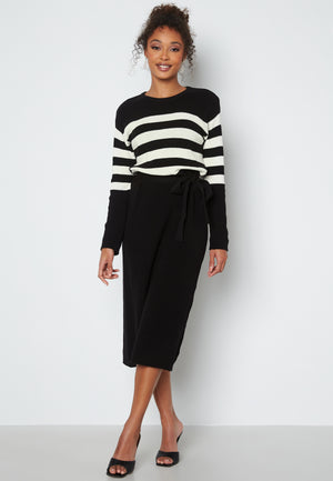 Striped O-neck  Knitted Dress