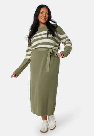 Striped O-neck  Knitted Dress