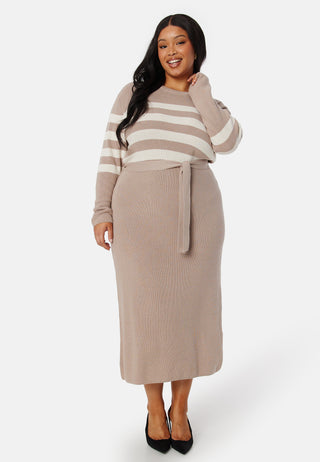 Striped O-neck  Knitted Dress