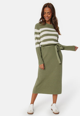 Striped O-neck  Knitted Dress