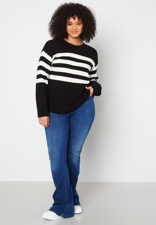 Striped O-neck  Knitted Sweater