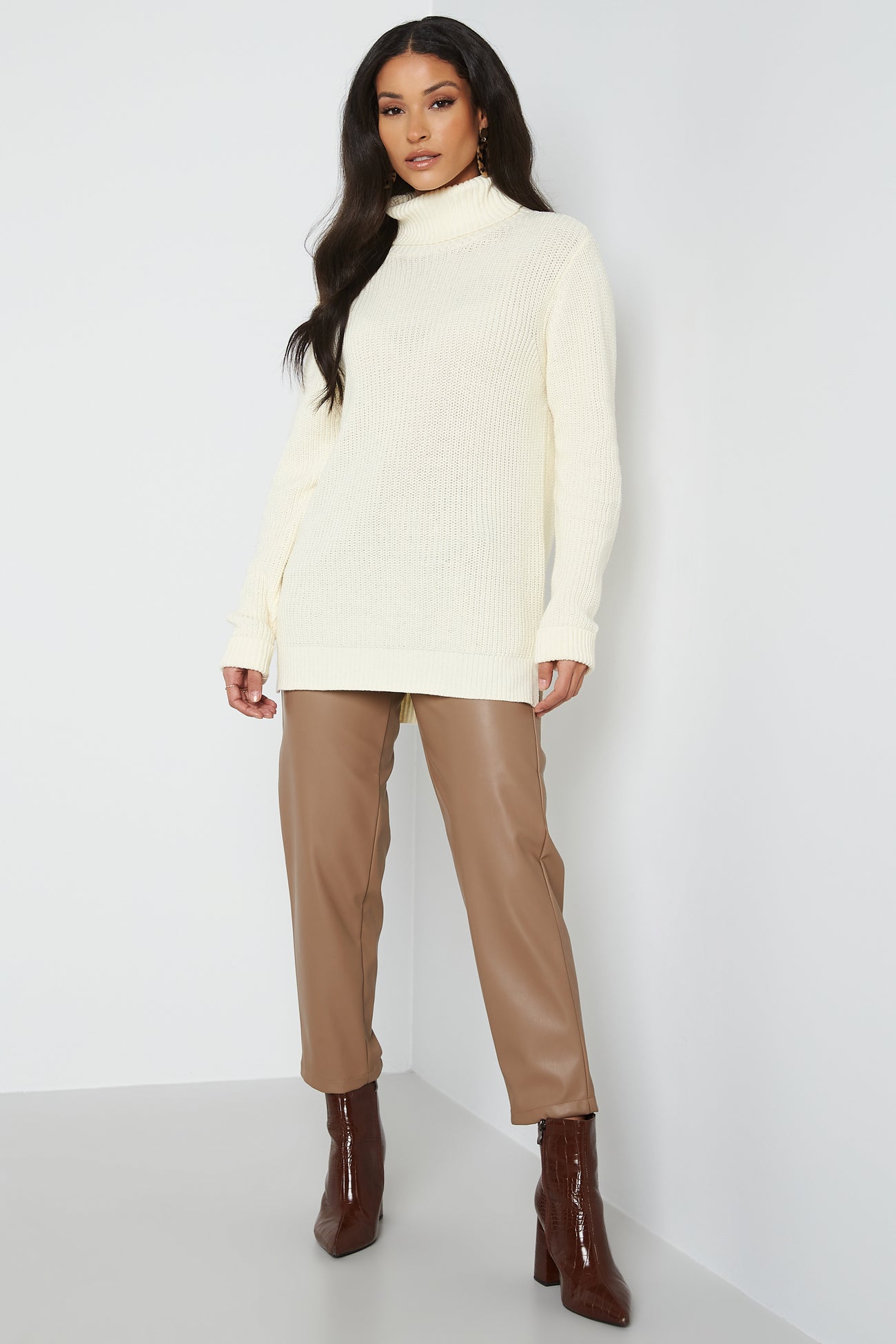 Happy holly – Lucy turtle neck sweater – + SIZES – White