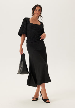 Structured Asymmetric Skirt