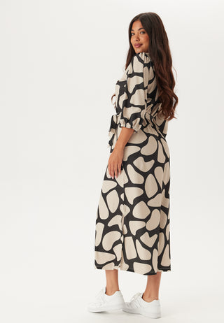 Structured Puff Sleeve Midi Dress