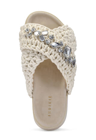 Slipper Woven Stones