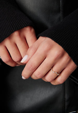Petite Capella Ring