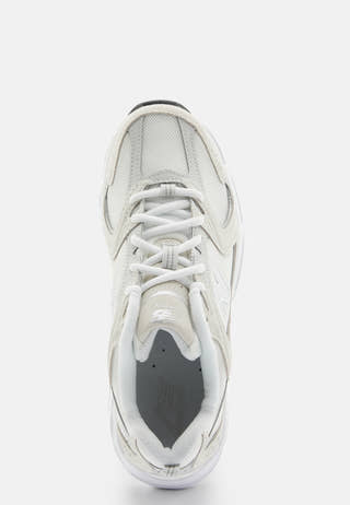 530 Sneaker
