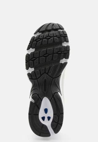 530 Sneaker