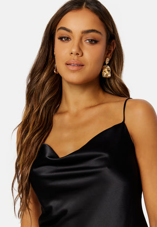 Mille Victoria Singlet