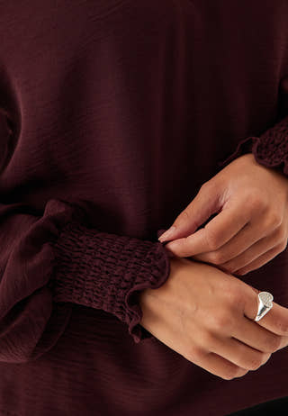 Onlmette V-Neck Smock Top