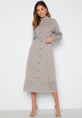 Pella Button Skirt