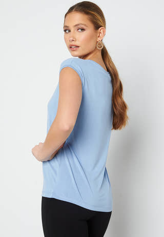 Pckamala Tee