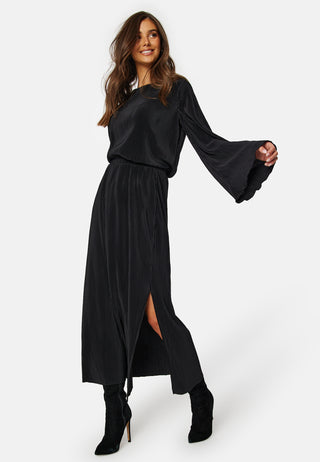 Ossa LS O-Neck Wide Sleeve Top