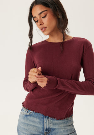 Pcmarie Ls O-neck Poin Top