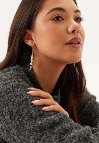 Berthe Pearl Chain Earrings Go