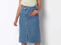 preview_images/1163565486-613f64990af29c61d18efc2202b7c9201f41c85a7b46b4efcc4a3b2d967c9f33-d_200x150_ce3226b6-2308-4afb-b348-c8d320e56ba7