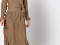 preview_images/1973628519-f3947a1573e2e231c735b017774c796e7e5f7f52be3dc63cf640e6fa42d90458-d_200x150_6414c0d7-377f-448b-901f-95c4768ee51b