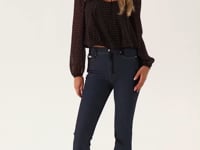 preview_images/2074854955-df10aa6bcada500757a9190cf73a39ba6ecba9ce3e6f79d353a77e371daef098-d_200x150_418ef042-58f2-4dd3-aabe-61c70396ef80