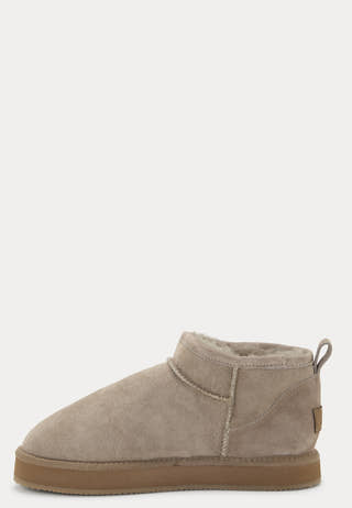 Glasgow Sheepskin Boots