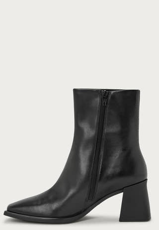 Hedda Leather Boots