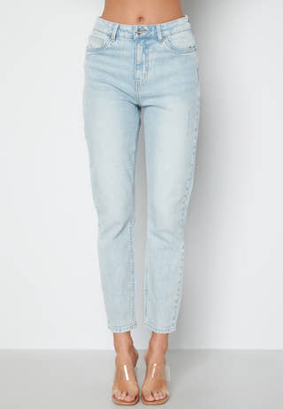 Brenda HR Straight Jeans