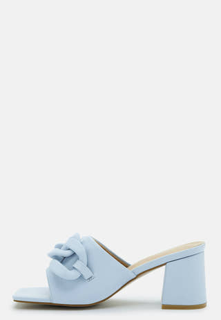 Carrie Sandal