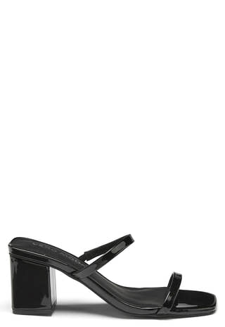 Eddie Sandal